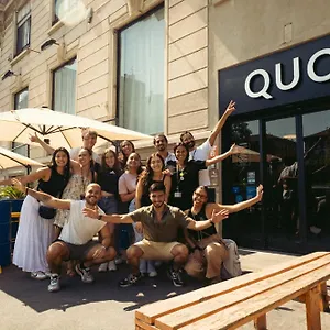 Albergue Quo, Milão
