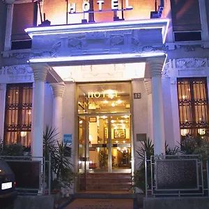 Hotel Mayorca, Milão